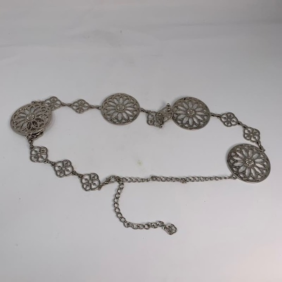 Boho Silver Metal Flower Design Adjustable HIgh Quality Chain Belt - Picture 2 of 6